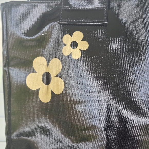 Marc Jacobs Daisy Tote Bag Women’s Cute Black Gold Stylish Patent Leather New - Picture 10 of 16